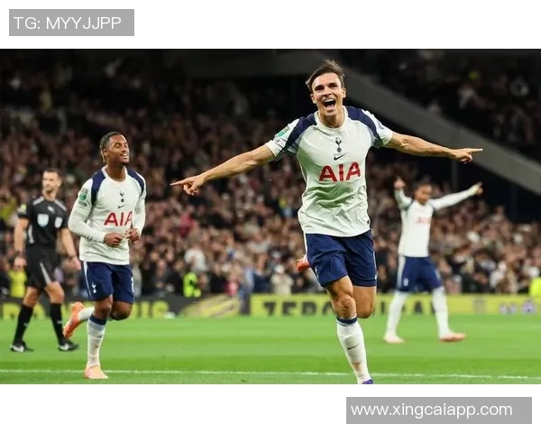 舍什科经纪公司发布寻人启事寻找热情庆祝进球的球迷希望与其重聚