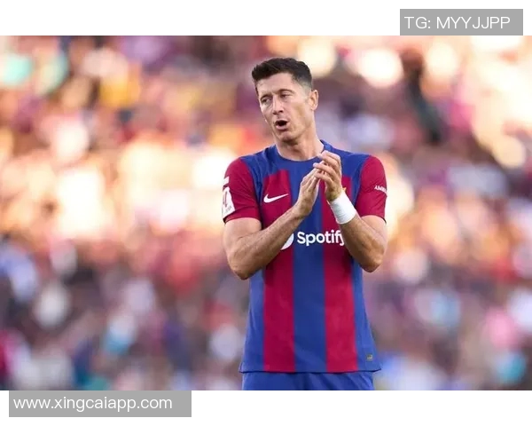 扎哈维透露莱万尚未决定未来沙特俱乐部并未提出报价