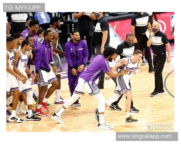 无畏双人防守压哨绝杀瞬间解说赞叹战神卡的无敌表现