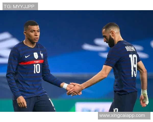 格列兹曼34岁逆袭获2025金足奖击败姆巴佩罗德里等众星