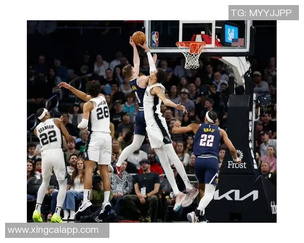 文班亚马上半场火力全开16分钟狂砍20分6板展现统治级表现