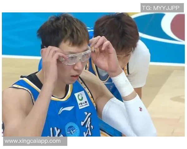 广厦与北京对决大名单公布胡金秋周琦在列陈盈骏复出布朗缺阵引关注